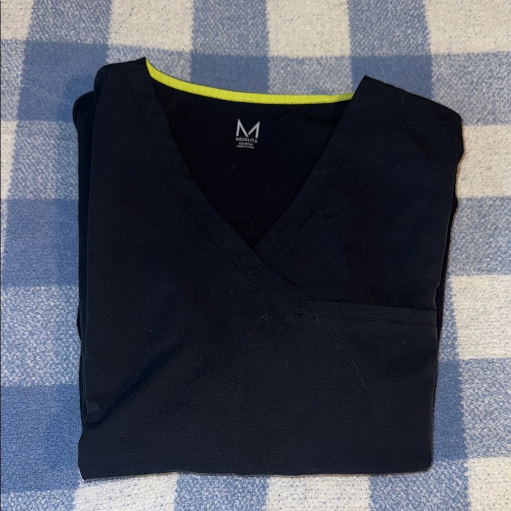 Women's Black V-Neck scrub Top